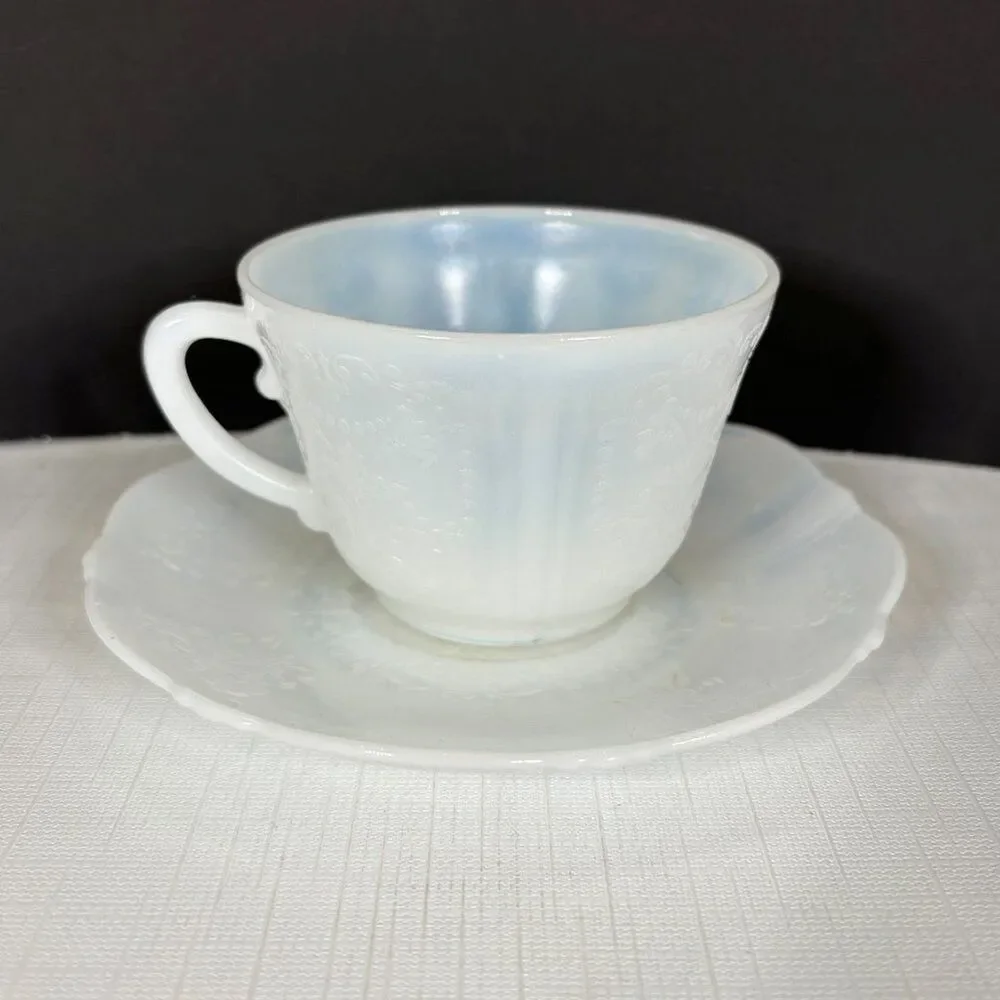 Macbeth Evans American Sweetheart Opalescent Monax Depression Glass Cup Saucer